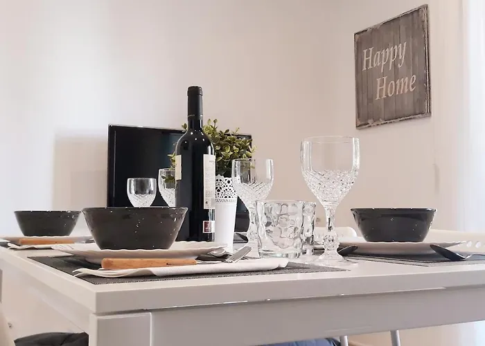 Apartment Royal Apartament-200m From Beach- Wifi